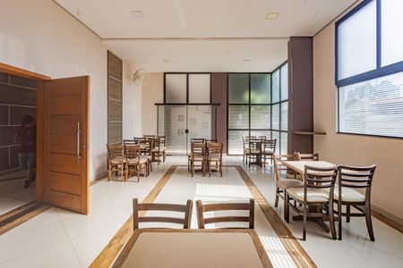 Apartamento à venda com 71m², 3 quartos e 1 vaga Apartamento à venda com 71m², 3 quartos e 1 vagaÁrea comum - Salão de festas