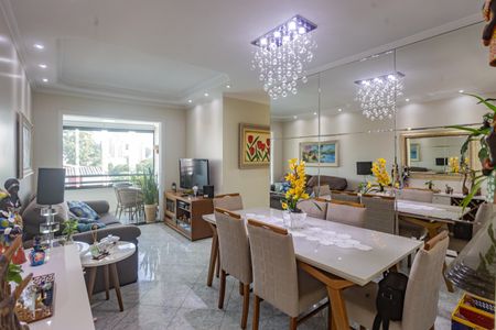 Apartamento à venda com 71m², 3 quartos e 1 vaga Apartamento à venda com 71m², 3 quartos e 1 vagaSala