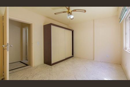 Quarto 2 de apartamento para alugar com 2 quartos, 60m² em Petrópolis, Porto Alegre