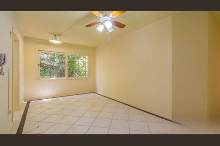 Sala de apartamento para alugar com 2 quartos, 60m² em Petrópolis, Porto Alegre