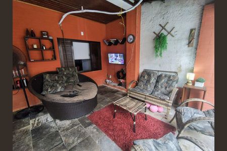 Casa à venda com 4 quartos, 400m² em Ponta Dareia, Niterói