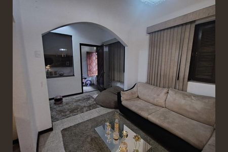 Casa à venda com 4 quartos, 400m² em Ponta Dareia, Niterói