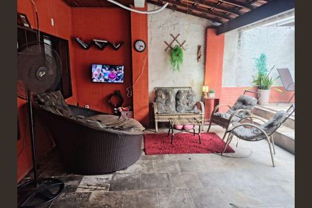 Casa à venda com 4 quartos, 400m² em Ponta Dareia, Niterói