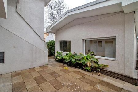 Casa à venda com 5 quartos, 339m² em Vila Nova Conceição, São Paulo