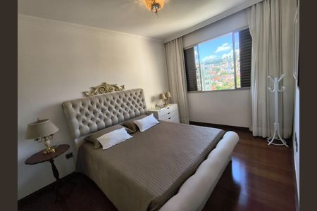 Apartamento à venda com 172m², 4 quartos e 2 vagas