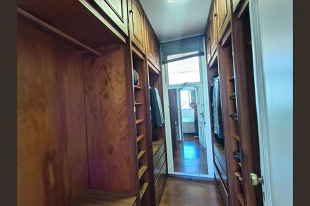 Apartamento à venda com 172m², 4 quartos e 2 vagas