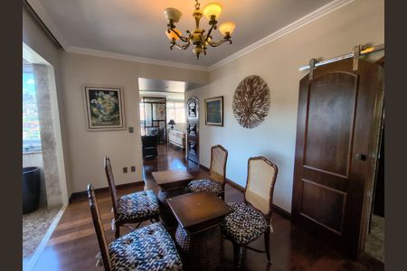 Apartamento à venda com 172m², 4 quartos e 2 vagas