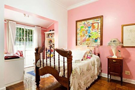 Casa à venda com 4 quartos, 300m² em Jardim Paulistano, São Paulo