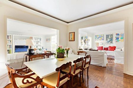 Casa à venda com 4 quartos, 300m² em Jardim Paulistano, São Paulo