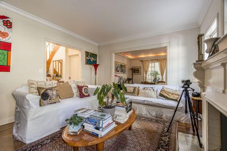 Casa à venda com 4 quartos, 300m² em Jardim Paulistano, São Paulo