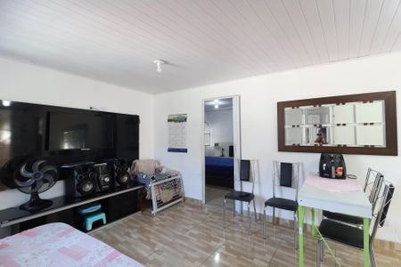 Casa para alugar com 3 quartos, 211m² em Vila Medeiros, São Paulo