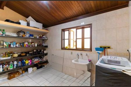 Casa à venda com 388m², 3 quartos e 4 vagas