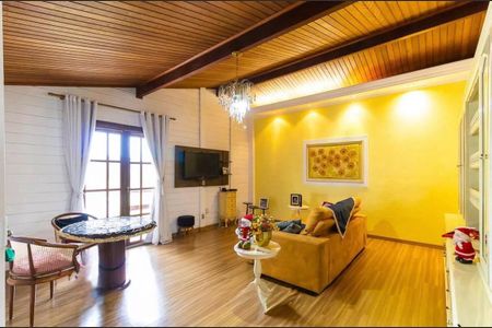 Casa à venda com 388m², 3 quartos e 4 vagas