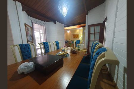 Casa à venda com 3 quartos, 388m² em Colinas do Ermitage (Sousas), Campinas