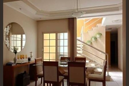 Casa à venda com 3 quartos, 267m² em Parque Via Norte, Campinas