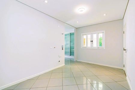 Casa à venda com 3 quartos, 470m² em Jardim Guedala, São Paulo