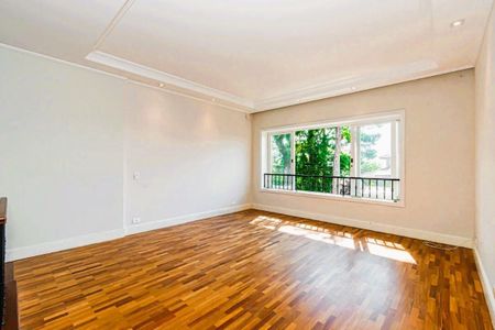 Casa à venda com 3 quartos, 470m² em Jardim Guedala, São Paulo