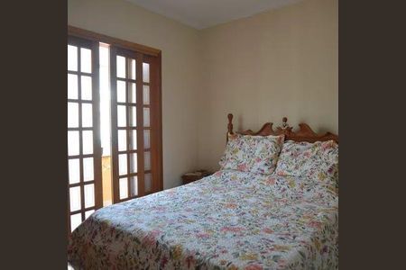 Casa à venda com 4 quartos, 201m² em Vila Gilda, Santo André