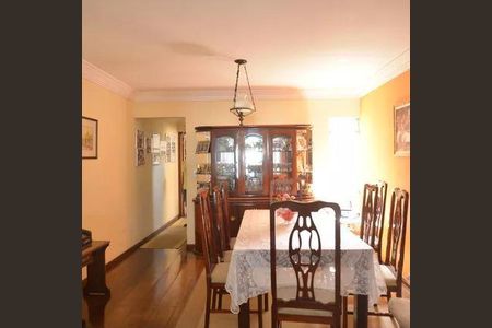 Casa à venda com 4 quartos, 201m² em Vila Gilda, Santo André