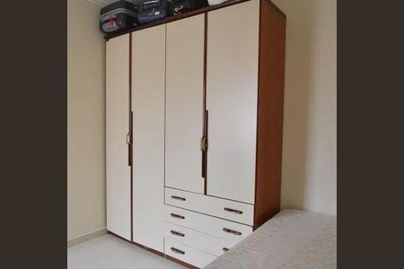 Casa à venda com 4 quartos, 201m² em Vila Gilda, Santo André