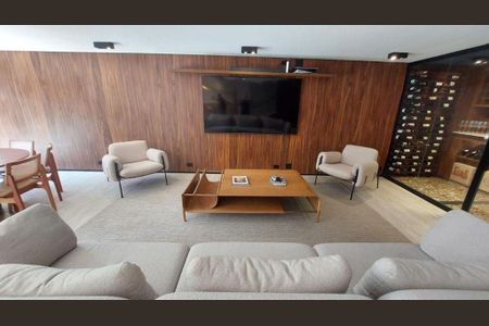 Casa à venda com 3 quartos, 329m² em Jardim Guedala, São Paulo