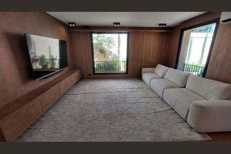 Casa à venda com 3 quartos, 329m² em Jardim Guedala, São Paulo