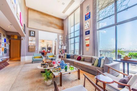 Apartamento à venda com 513m², 4 quartos e 7 vagas
