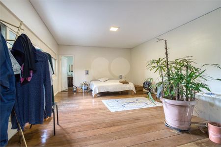 Casa à venda com 4 quartos, 435m² em Chácara Santo Antônio (Zona Sul), São Paulo