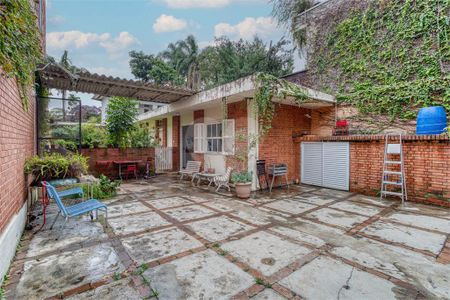 Casa à venda com 4 quartos, 435m² em Chácara Santo Antônio (Zona Sul), São Paulo