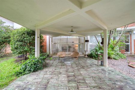 Casa à venda com 4 quartos, 435m² em Chácara Santo Antônio (Zona Sul), São Paulo