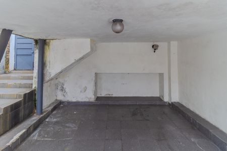 Garagem de casa à venda com 2 quartos, 130m² em Vila Bela, São Paulo