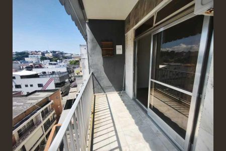 Apartamento à venda com 67m², 2 quartos e 1 vaga