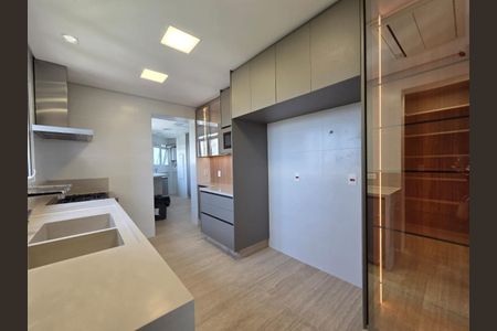 Apartamento à venda com 360m², 4 quartos e 5 vagas