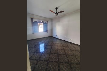 Casa à venda com 3 quartos, 269m² em Parque Sao Vicente, Santo André