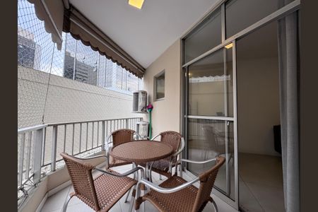 Apartamento à venda com 53m², 1 quarto e 1 vagaVaranda da Sala