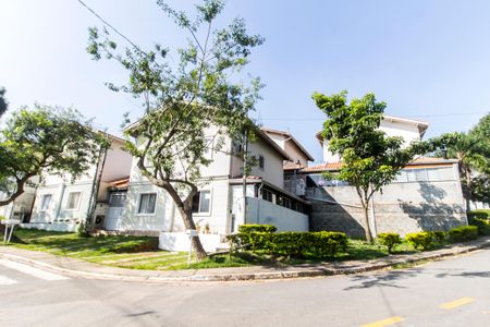 Casa de condomínio à venda com 115m², 2 quartos e 2 vagas Casa de condomínio à venda com 115m², 2 quartos e 2 vagasVista da Rua