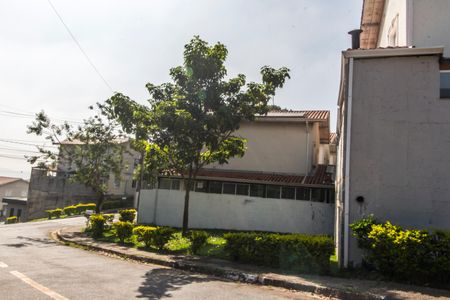 Casa de condomínio à venda com 115m², 2 quartos e 2 vagas Casa de condomínio à venda com 115m², 2 quartos e 2 vagasVista da Rua