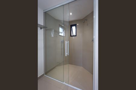 Apartamento para alugar com 200m², 3 quartos e 3 vagas Apartamento para alugar com 200m², 3 quartos e 3 vagasBanheiro da Suíte 2