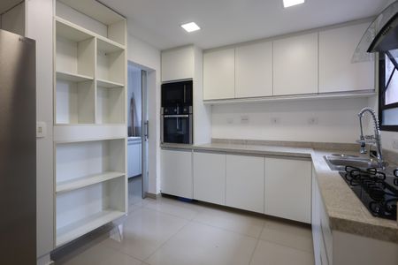 Apartamento para alugar com 200m², 3 quartos e 3 vagas Apartamento para alugar com 200m², 3 quartos e 3 vagascozinha