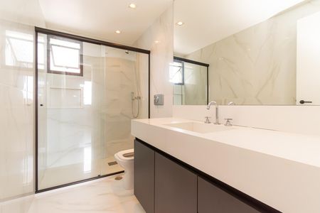 Apartamento à venda com 88m², 3 quartos e 2 vagasBanheiro 