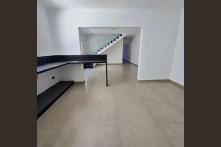 Casa para alugar com 298m², 3 quartos e 12 vagasBanheiro