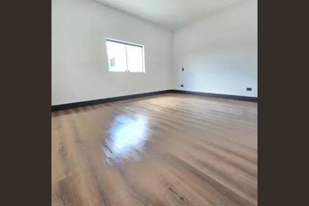 Casa para alugar com 298m², 3 quartos e 12 vagasQuarto