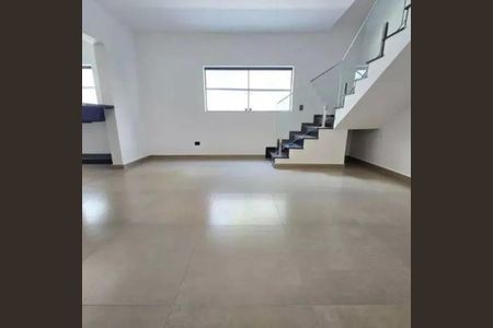Sala de casa para alugar com 3 quartos, 298m² em Vila Talarico, São Paulo