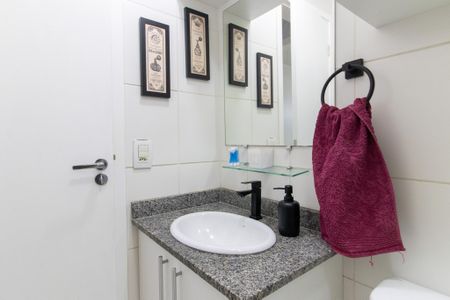 Apartamento para alugar com 59m², 2 quartos e 2 vagas Apartamento para alugar com 59m², 2 quartos e 2 vagasBanheiro