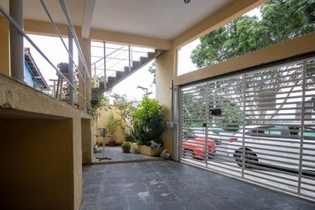 Casa à venda com 250m², 4 quartos e 2 vagasGaragem