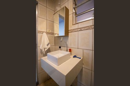 Casa à venda com 250m², 4 quartos e 2 vagasBanheiro 2
