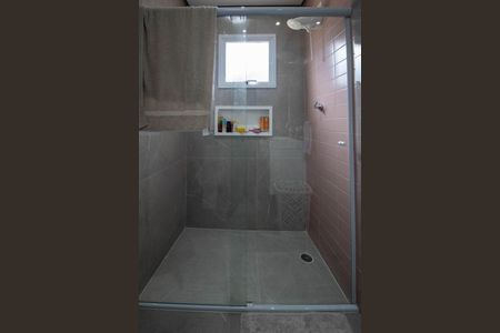 Casa à venda com 250m², 4 quartos e 2 vagasBanheiro Suíte 2