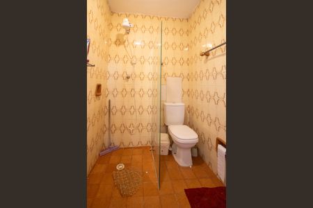 Casa à venda com 250m², 4 quartos e 2 vagasBanheiro 1