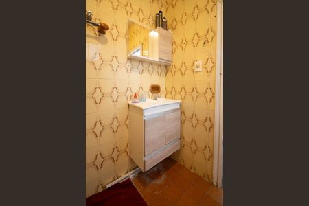 Casa à venda com 250m², 4 quartos e 2 vagasBanheiro 1
