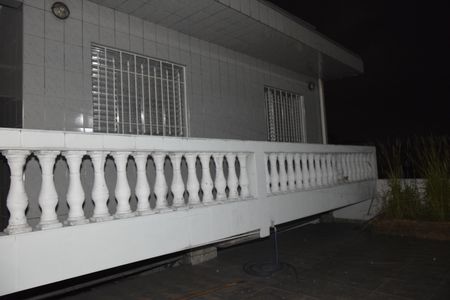 Casa para alugar com 160m², 3 quartos e sem vagaVaranda